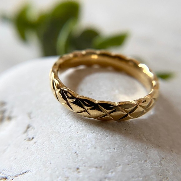 Dainty 18k Gold Plated Ring Minimalist X Band Stacking Ring Titanium Steel - Picture 3 of 5